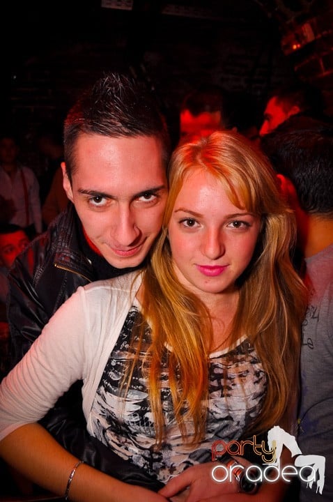 Miercuri în Club Escape, 