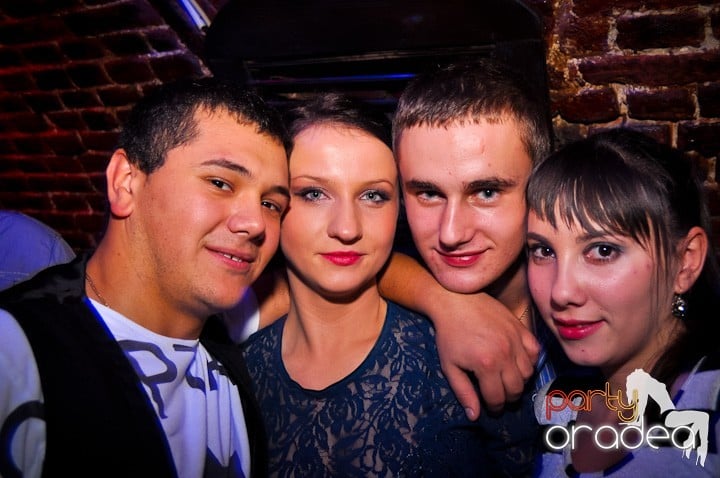 Miercuri în Club Escape, 