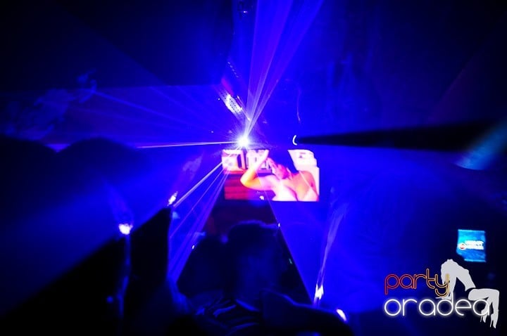 Miercuri în Club Escape, 