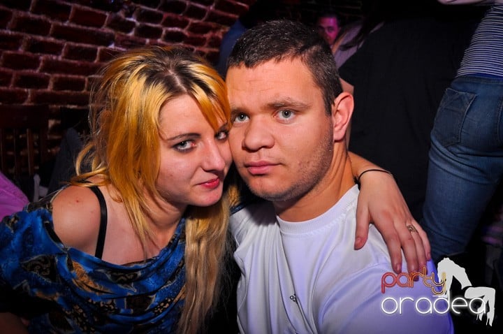 Miercuri în Club Escape, 