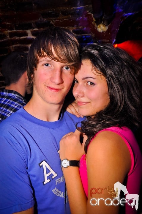 Miercuri în Club Escape, 