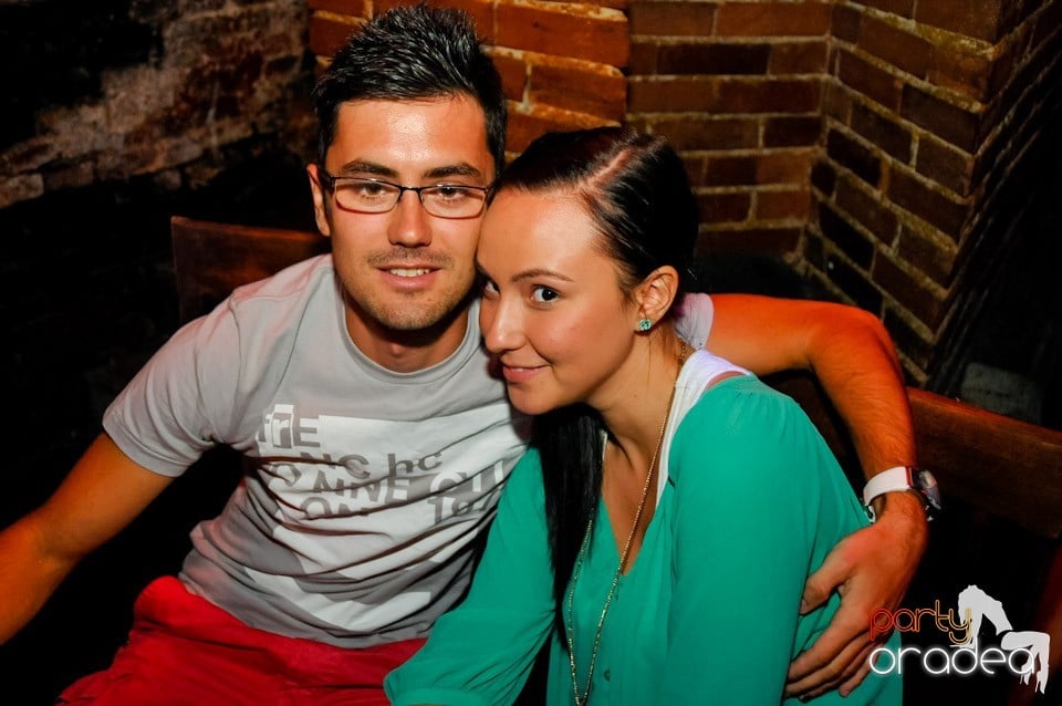 Miercuri în Club Escape, 