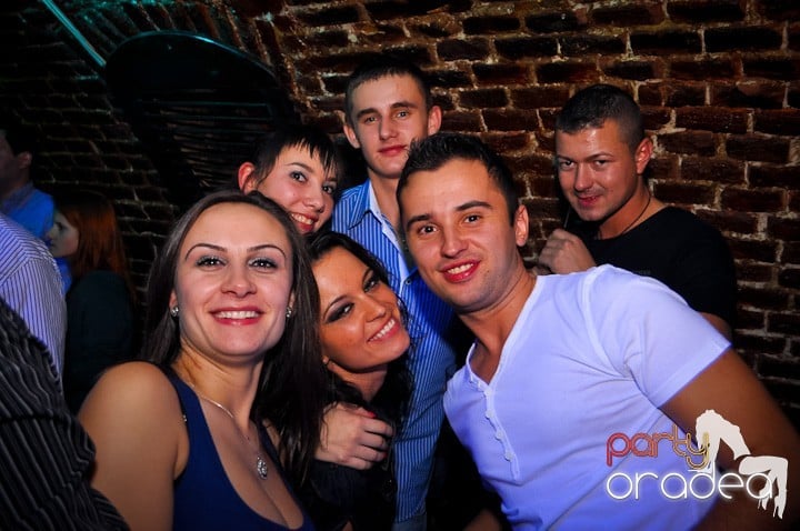 Miercuri în Club Escape, 