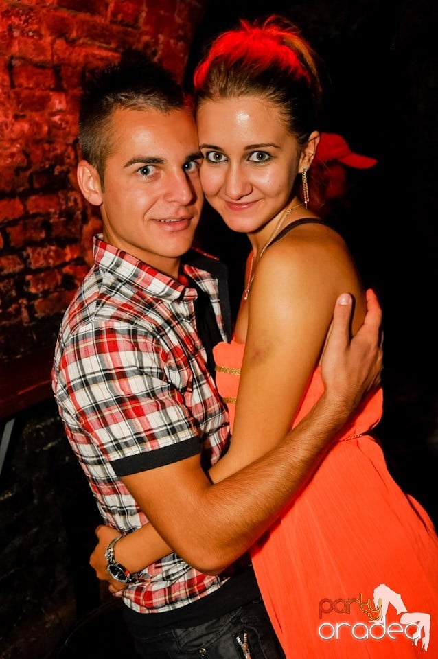 Miercuri în Club Escape, 