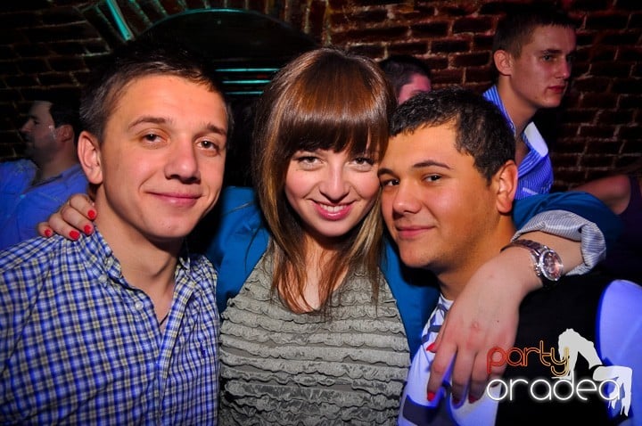 Miercuri în Club Escape, 