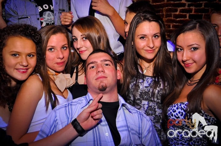 Miercuri în Club Escape, 