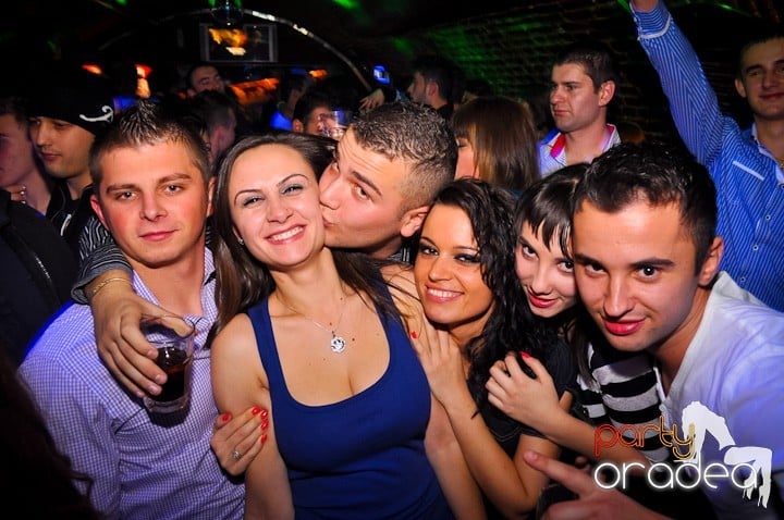 Miercuri în Club Escape, 