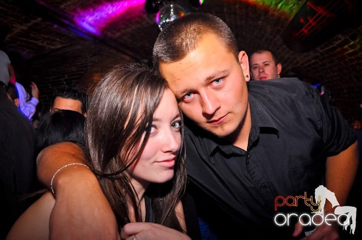 Miercuri în Club Escape, 