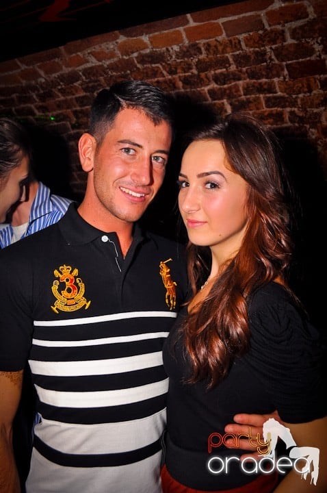 Miercuri în Club Escape, 