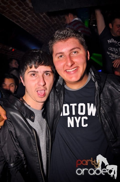 Miercuri în Club Escape, 