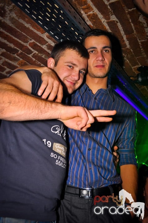 Miercuri în Club Escape, 