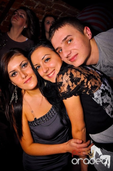 Miercuri în Club Escape, 