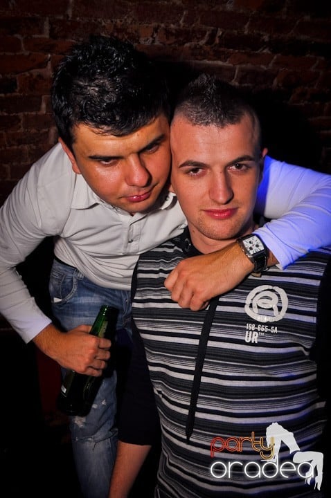 Miercuri în Club Escape, 