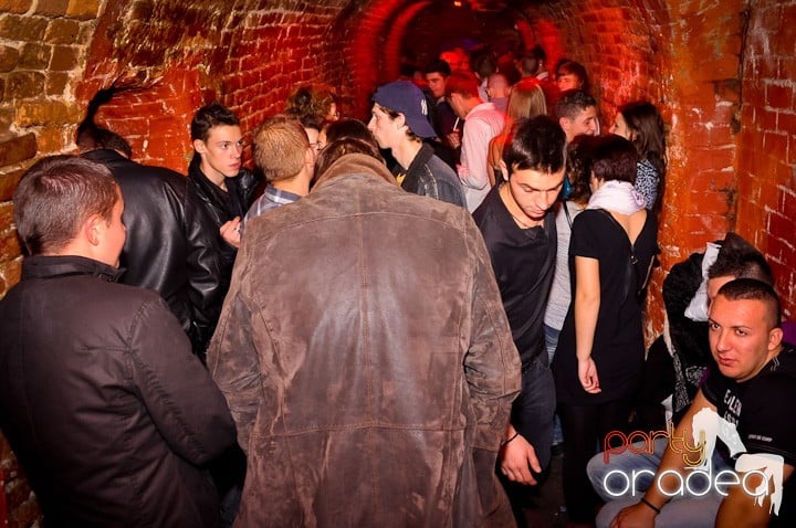 Miercuri în Club Escape, 