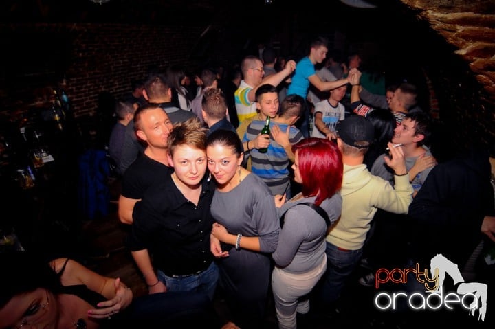 Miercuri noaptea e party în Escape!,