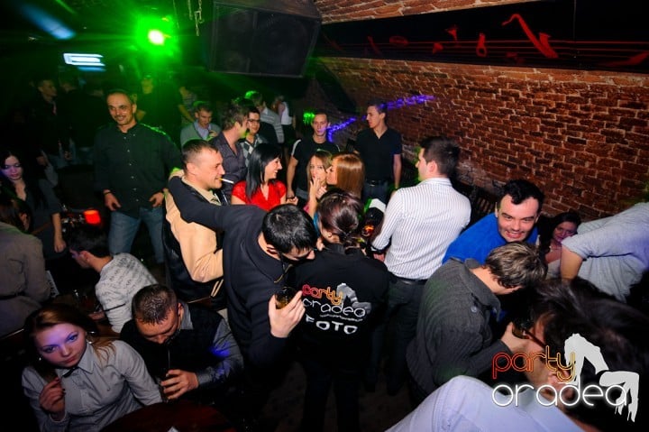 Miercuri noaptea e party în Escape!,