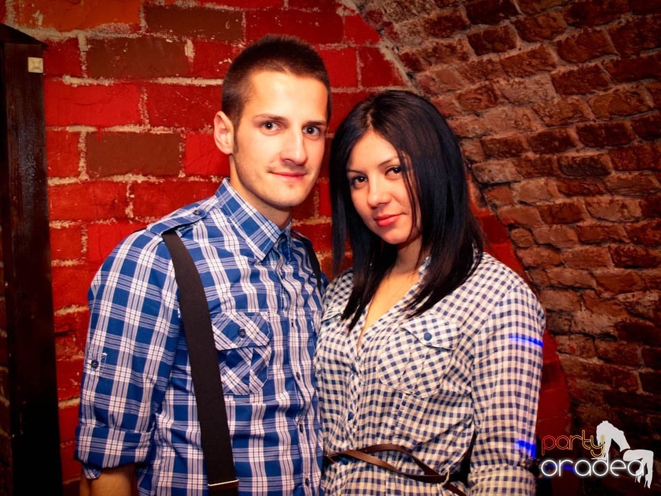 Miercuri noaptea în Club Escape, 