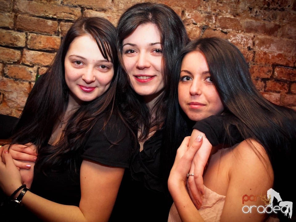 Miercuri noaptea în Club Escape, 