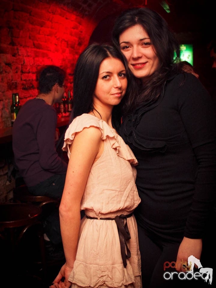 Miercuri noaptea în Club Escape, 