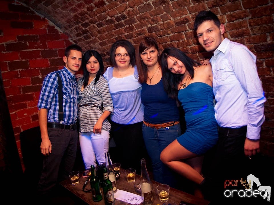 Miercuri noaptea în Club Escape, 