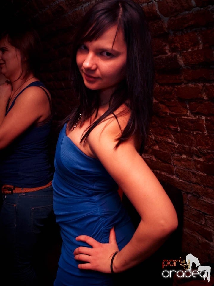 Miercuri noaptea în Club Escape, 