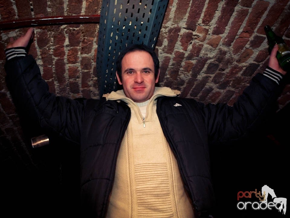 Miercuri noaptea în Club Escape, 