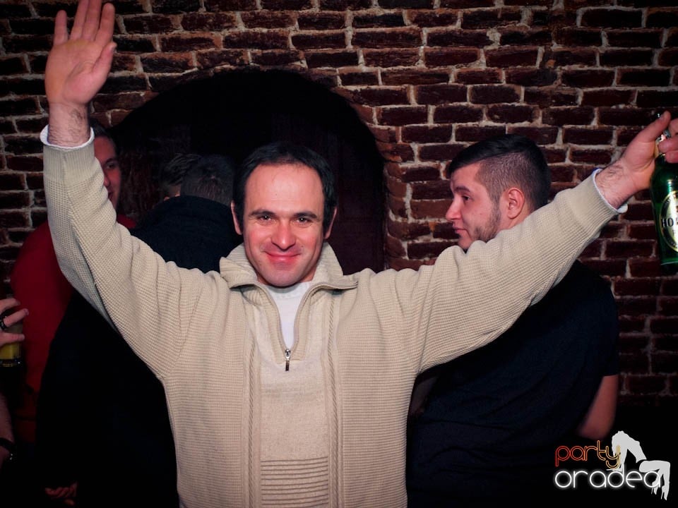 Miercuri noaptea în Club Escape, 