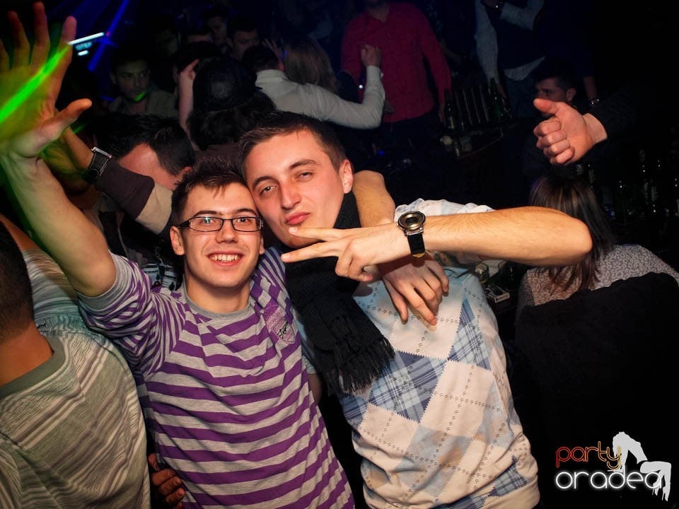 Miercuri noaptea în Club Escape, 