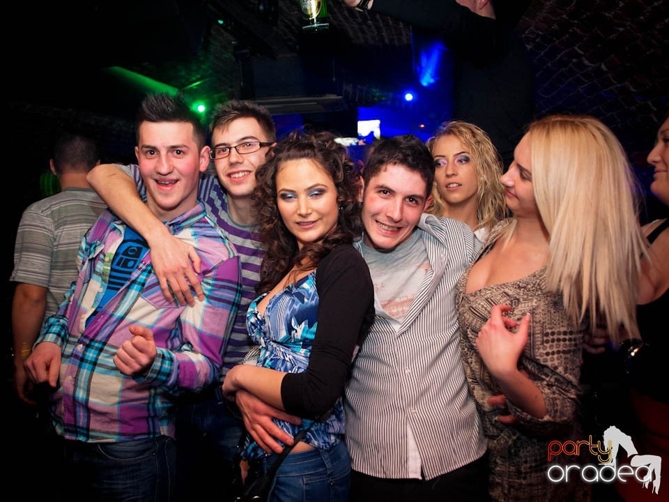 Miercuri noaptea în Club Escape, 