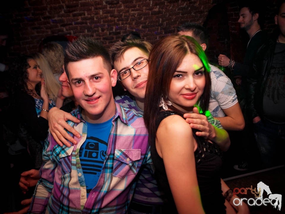 Miercuri noaptea în Club Escape, 