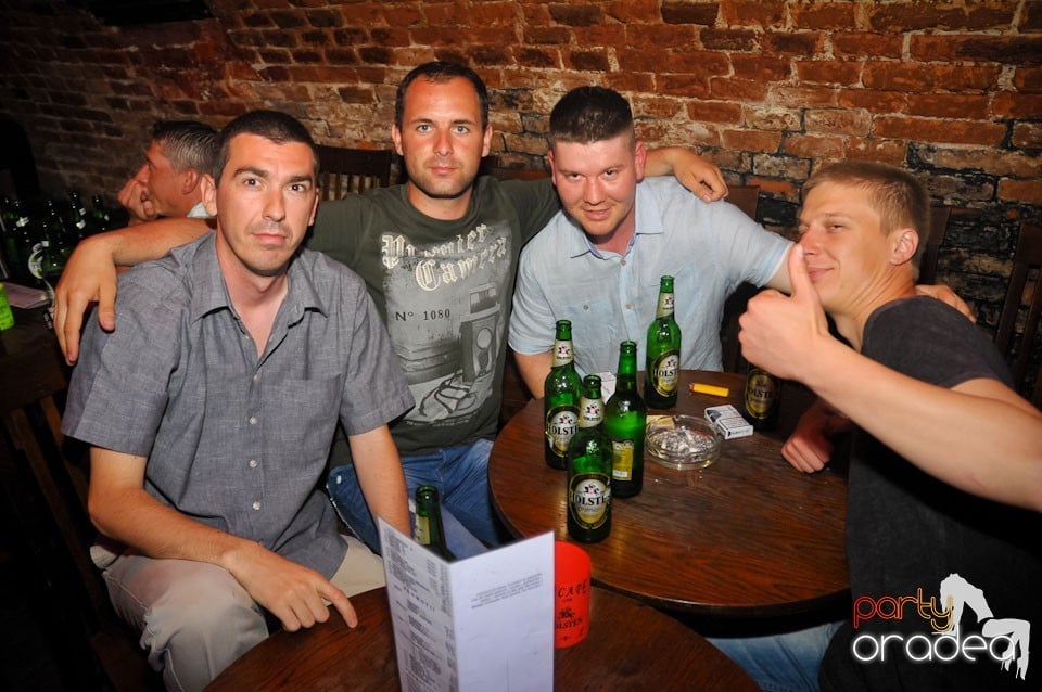 Miercuri noaptea în Escape, 