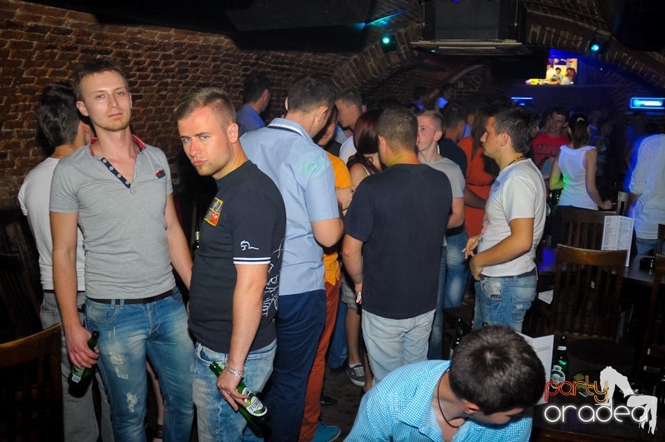 Miercuri noaptea în Escape, 