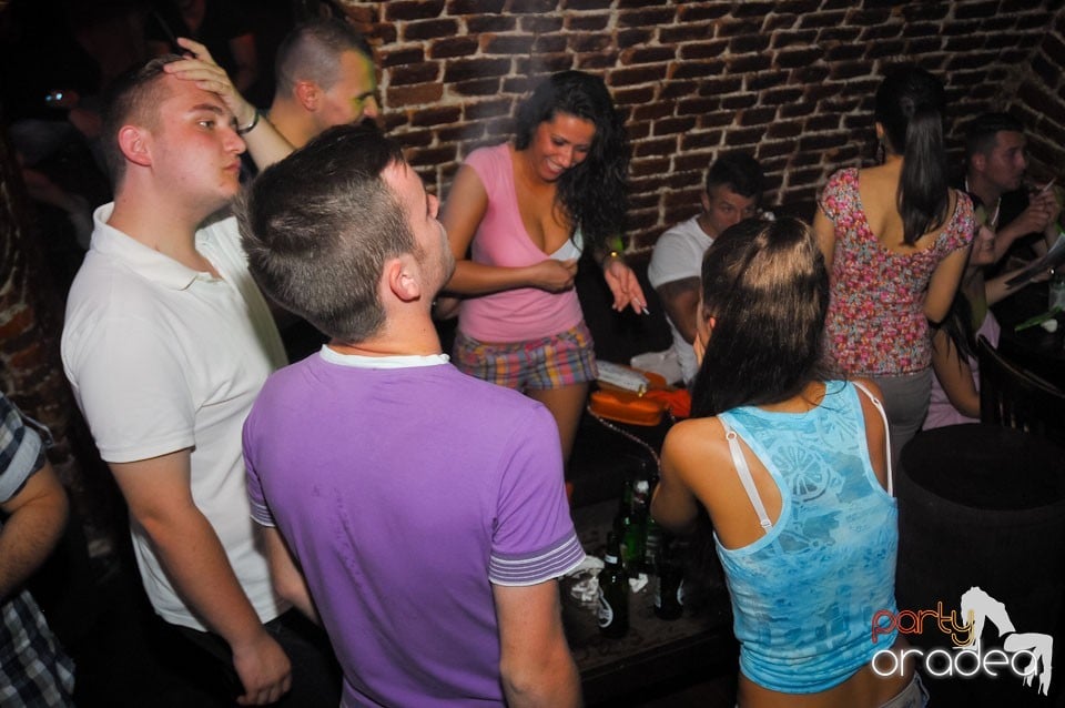 Miercuri noaptea în Escape, 