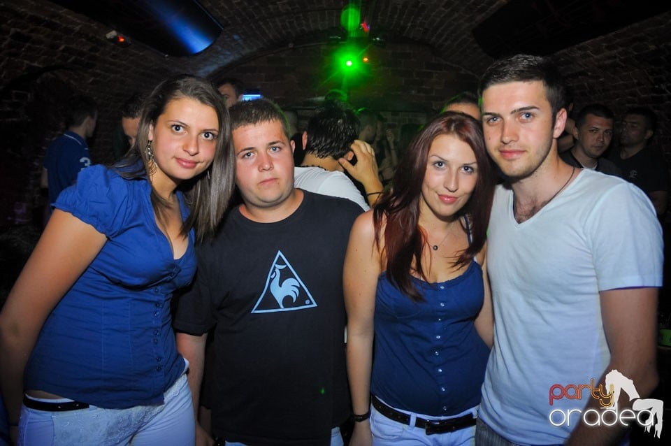 Miercuri noaptea în Escape, 