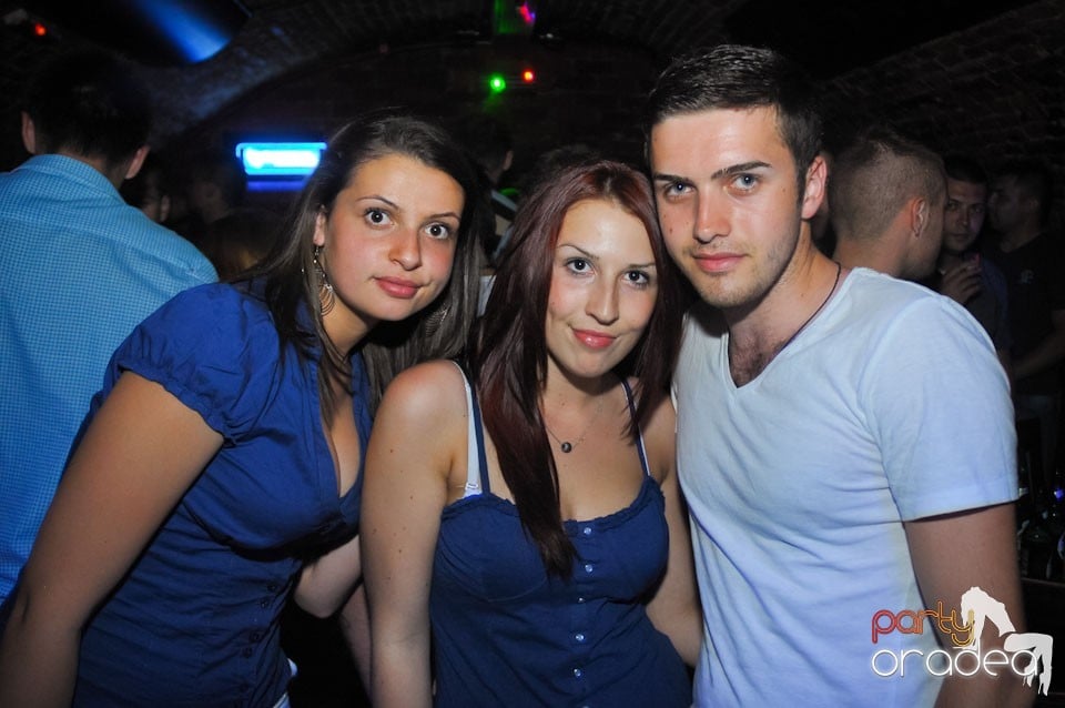 Miercuri noaptea în Escape, 