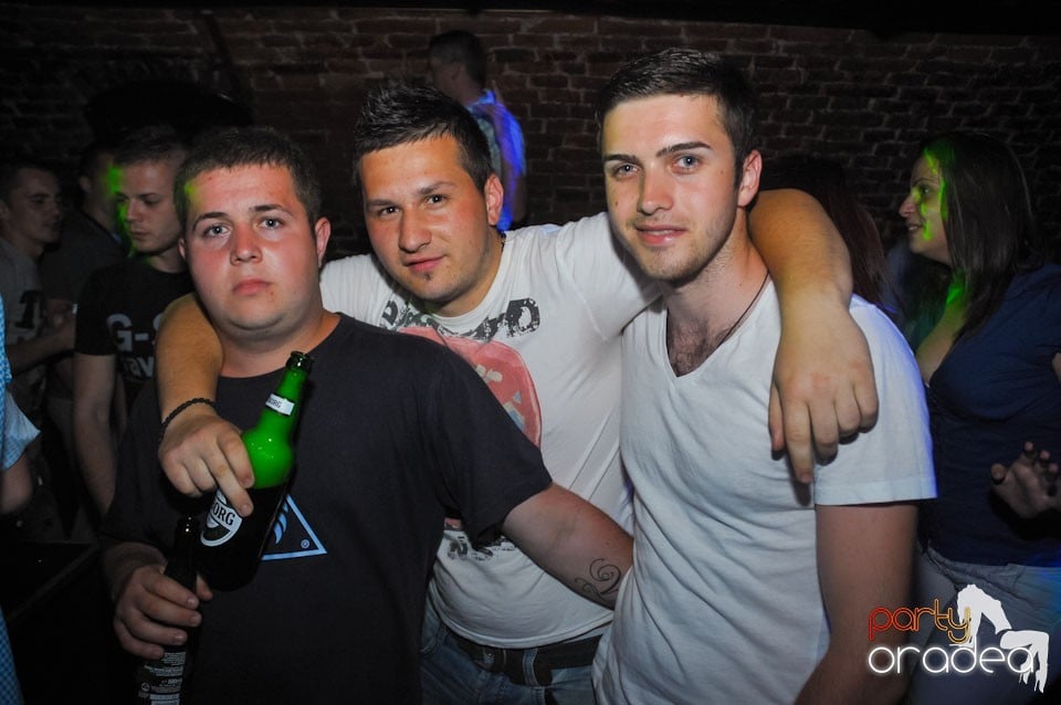 Miercuri noaptea în Escape, 