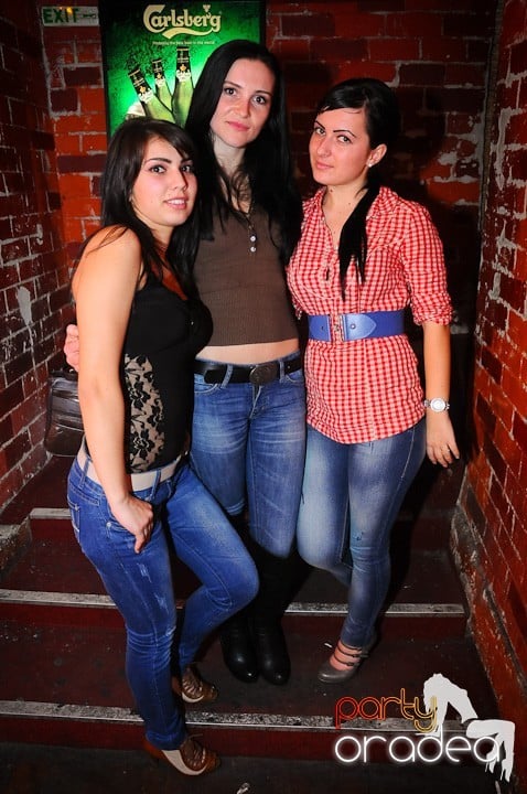 Miercuri seara e party în Escape, 