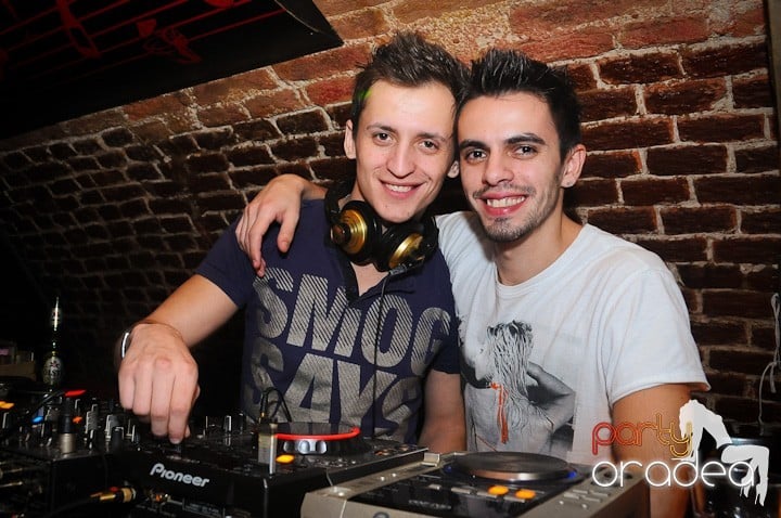 Miercuri seara e party în Escape, 