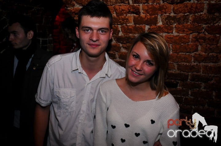 Miercuri seara e party în Escape, 