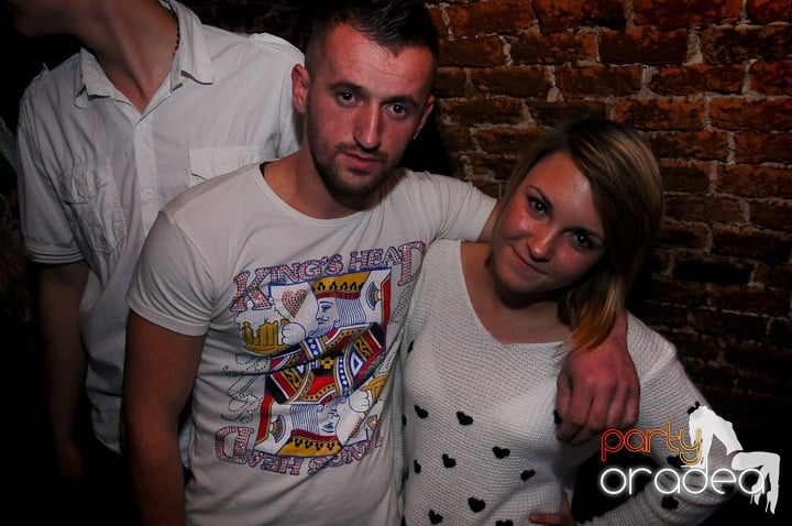 Miercuri seara e party în Escape, 