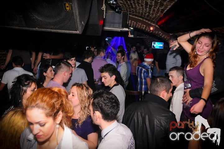 Miercuri seara e party în Escape, 