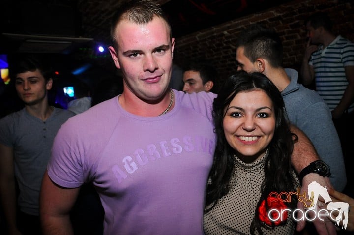 Miercuri seara e party în Escape, 