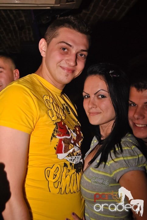 Miercuri seara în Club Escape, 