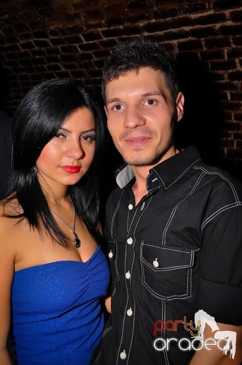 Miercuri seara în Club Escape,