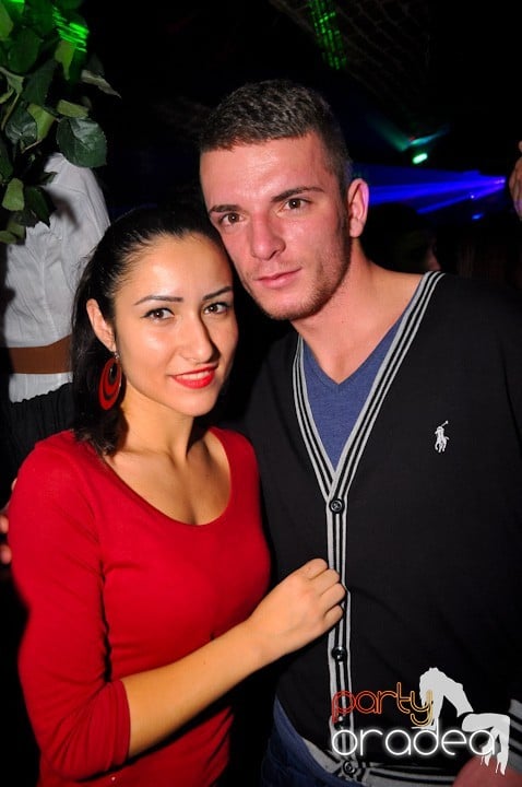 Miercuri seara în Club Escape, 