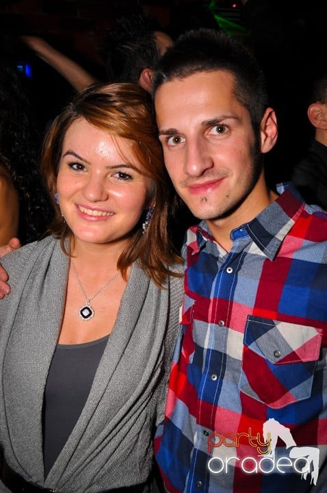 Miercuri seara în Club Escape, 