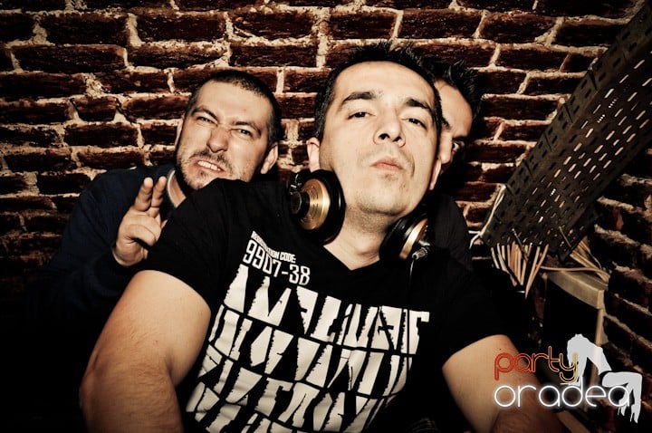 Miercuri seara în Club Escape, 