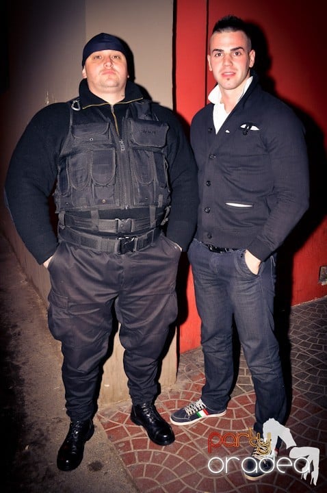 Miercuri seara în Club Escape, 