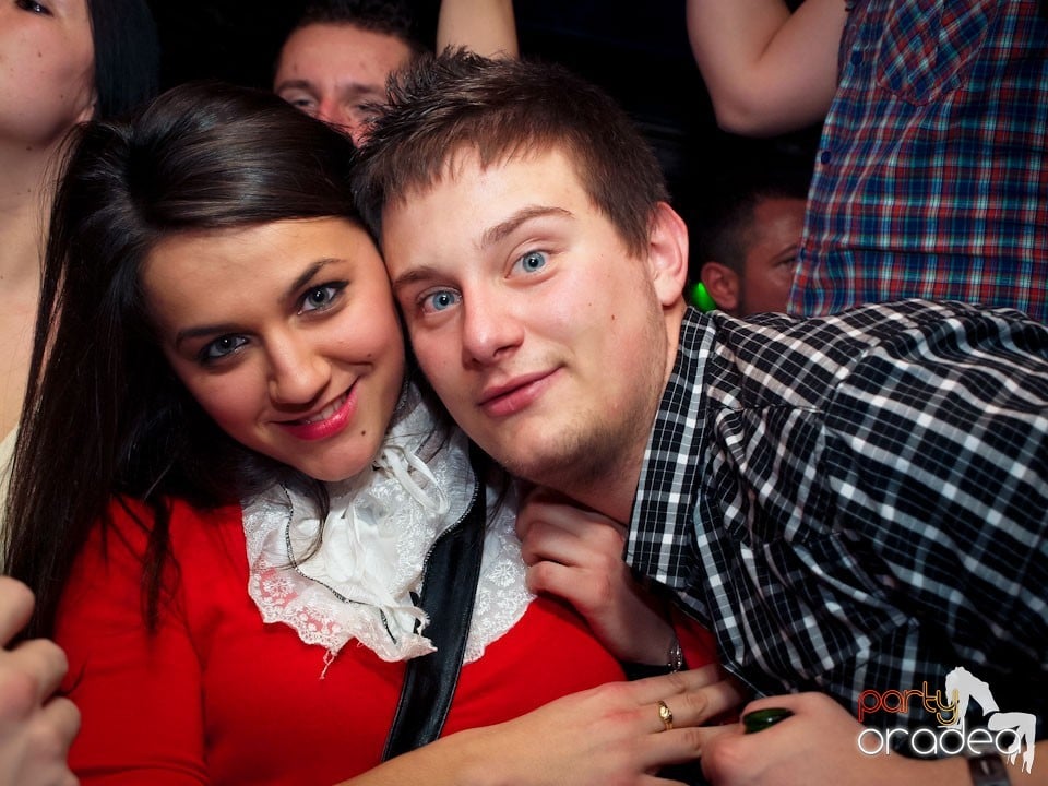 Miercuri seara în Club Escape, 