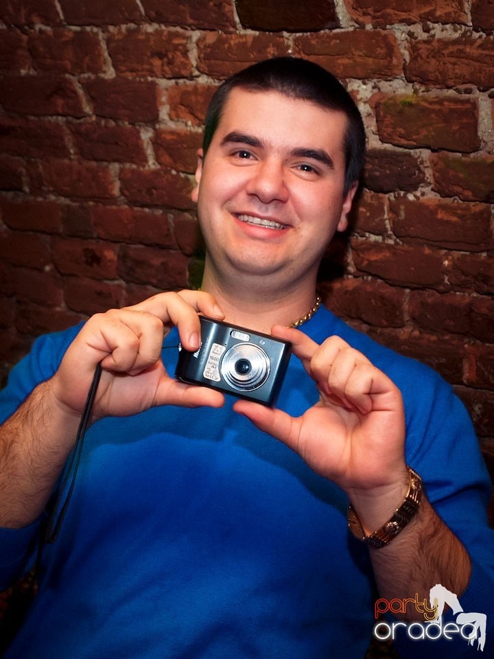 Miercuri seara în Club Escape, 